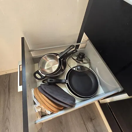 M&j Rajakatu Huoneisto *